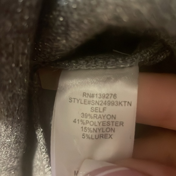 Les Serein Metallic Silver and Gray Puff Sleeve Sweater Size M - Picture 6 of 6